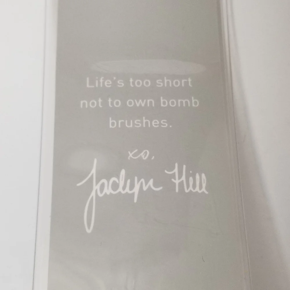 MORPHE X JACLYN HILL JH46 Mighty Define Brush NEW